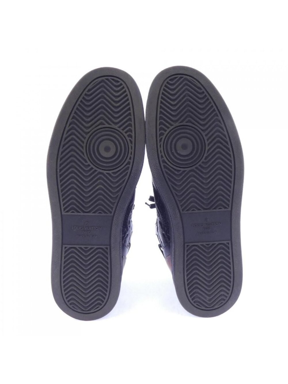 Louis Vuitton Rivoli Line Sneakers - Picture 4 of 6